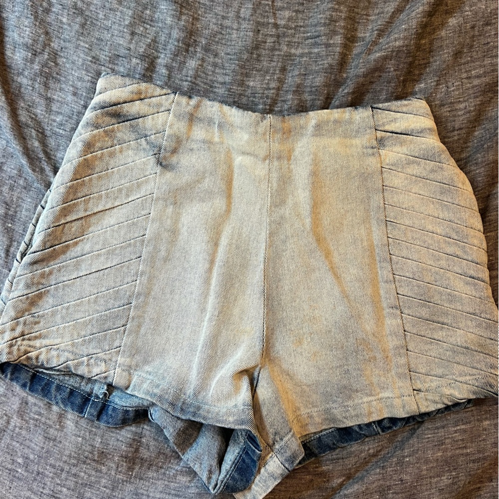 A-LINE JEAN SHORTS